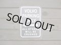 ブリキ看板　VOLVO　PARKING　ONRY