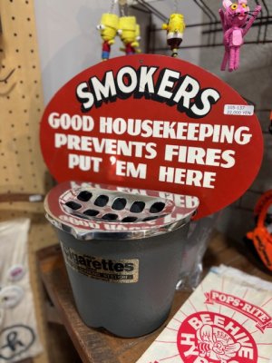 画像1: 入手困難！　USA 灰皿　レッドプレート付き