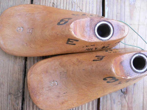 子供木製靴型
