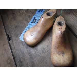 画像: 子供木製靴型　左右セット
