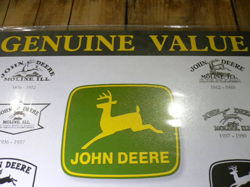 画像: ＵＳＡ　アメリカの大手トラクターメーカーのジョンディア社ロゴ看板